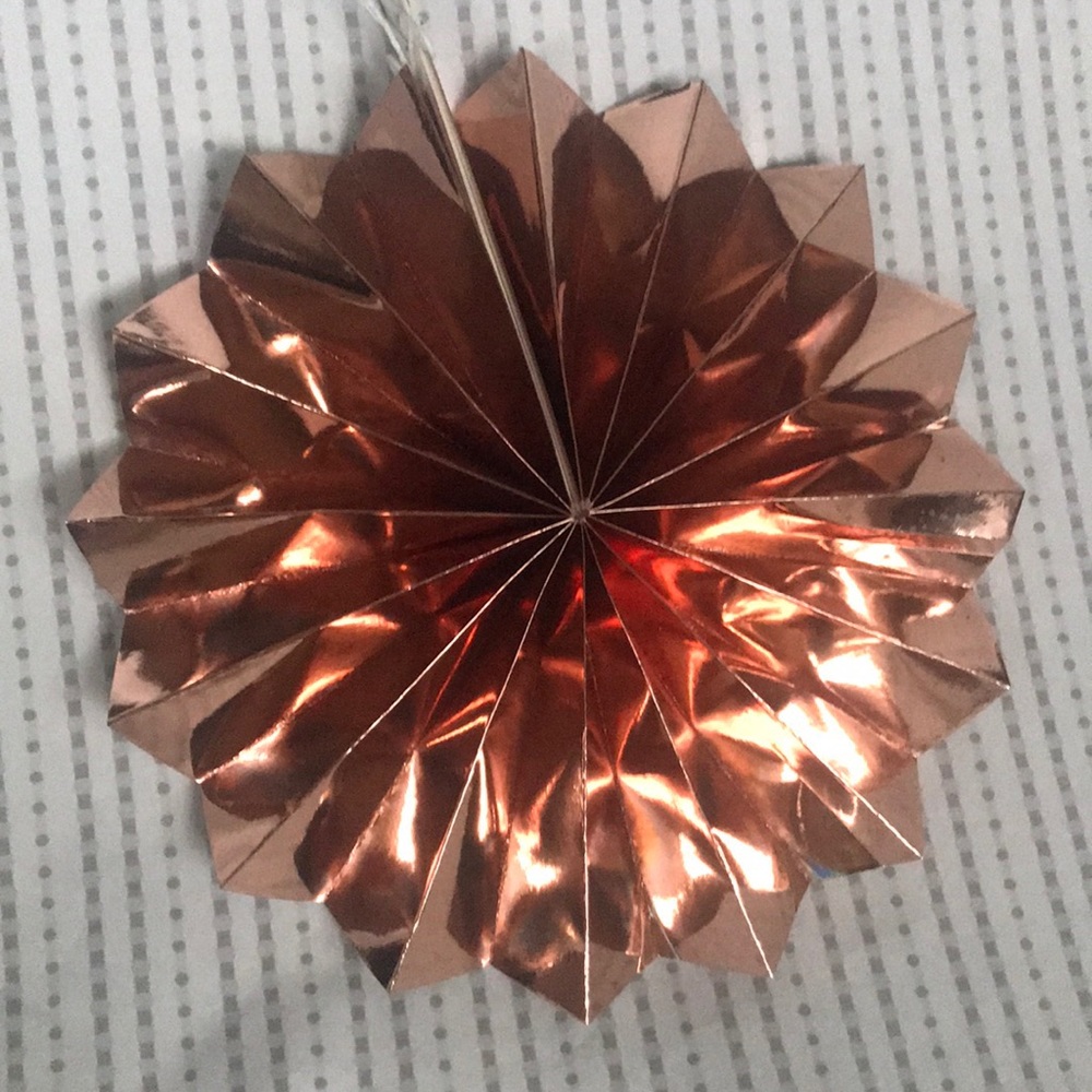 💝 FREE when Bundled 💝 One Copper Foil paper decoration